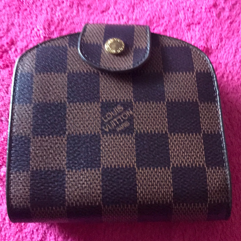 Nice little Louis Vuitton wallet